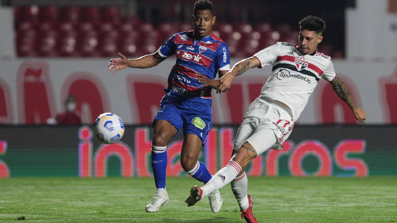 Rigoni em lance de São Paulo x Fortaleza, pela Copa do Brasil - 25/08/2021