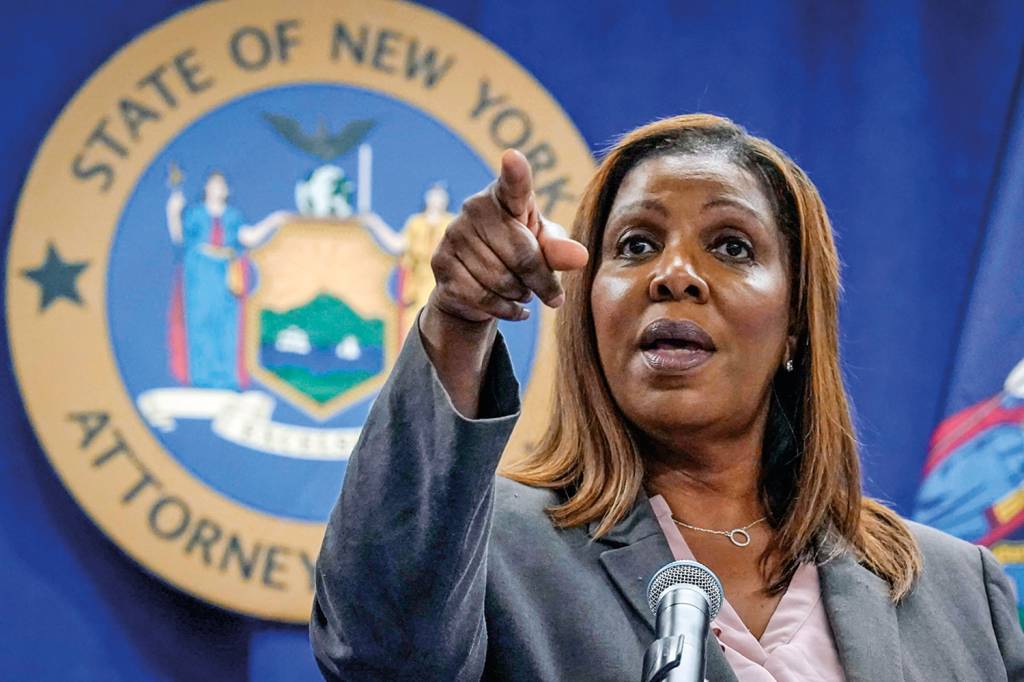 FILE - This photo from Friday May 21, 2021, shows New York Attorney General Letitia James at a news conference in New York. James is overseeing an interview of Gov. Andrew Cuomo by investigators with the state attorney general's office, who are looking into sexual harassment allegations as the probe nears its conclusion. Credito: Richard Drew/AP/Imageplus