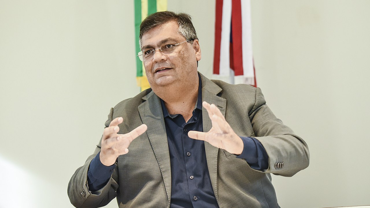 PONTE - Dino: agora no PSB, o governador maranhense é aliado importante de Lula -