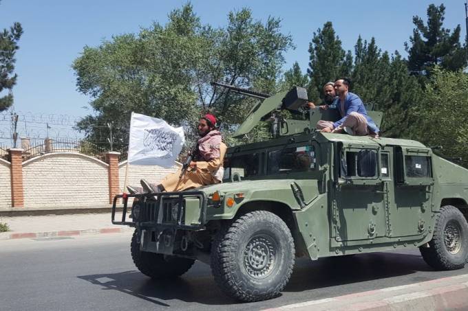 Taliban patrols Afghan capital Kabul