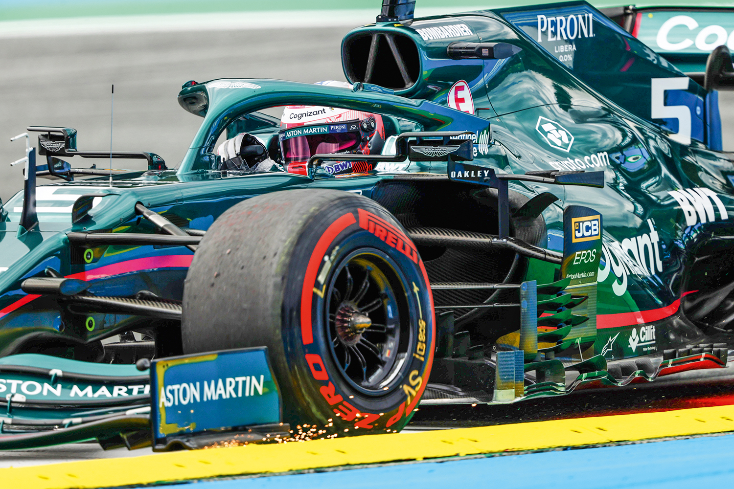 VELOCIDADE - Vettel na escuderia Aston Martin: retorno da marca à Fórmula 1 -