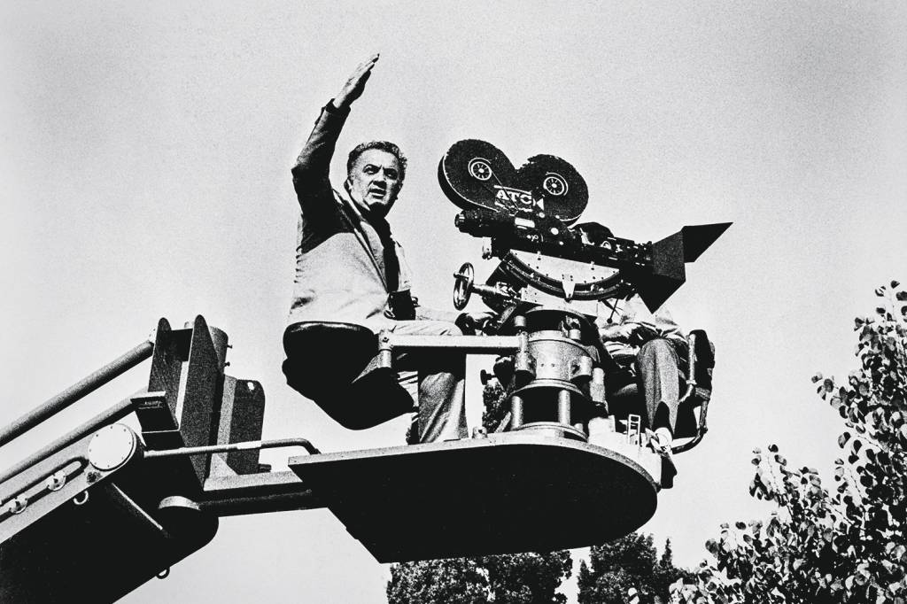 EM AÇÃO - Fellini: o diretor criou uma obra memorialista e nostálgica -