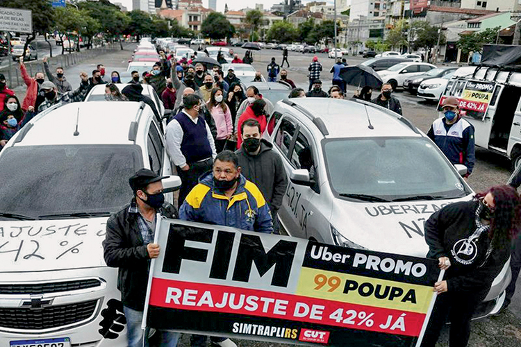 PROTESTO - Porto Alegre: os motoristas cobram reajuste para receber mais -