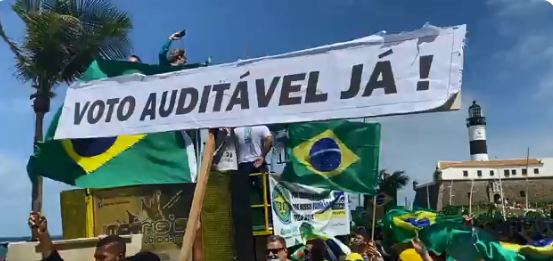 Ato de apoiadores do presidente Jair Bolsonaro em favor do voto impresso