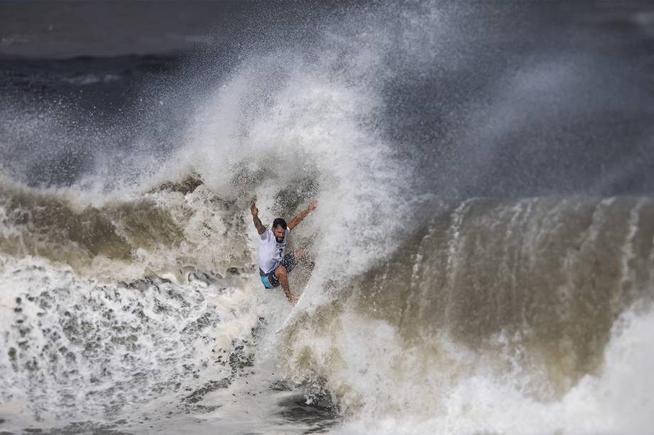 Ítalo Ferreira medalha de ouro na final do surf -