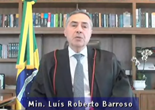 Luís Roberto Barroso, presidente do TSE, anuncia novas medidas de transparência do voto