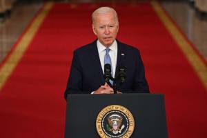 O presidente dos Estados Unidos, Joe Biden, discursa na Casa Branca nesta terça-feira (31)