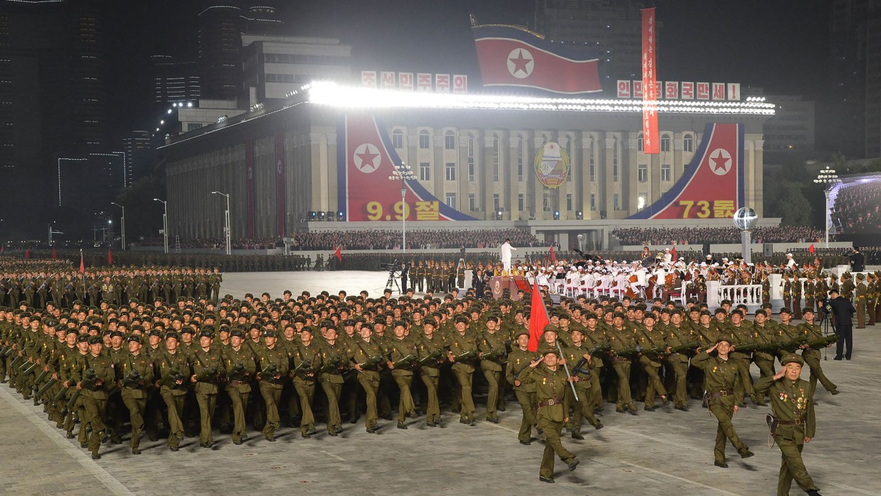 Desfile militar em celebração do 73º aniversário da Coreia do Norte, em Pyongyang. 09/09/2021