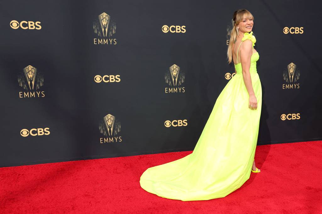 LOS ANGELES, CALIFORNIA - SEPTEMBER 19: Kaley Cuoco attends the 73rd Primetime Emmy Awards at L.A. LIVE on September 19, 2021 in Los Angeles, California. Rich Fury/Getty Images/AFP (Photo by Rich Fury / GETTY IMAGES NORTH AMERICA / Getty Images via AFP)
