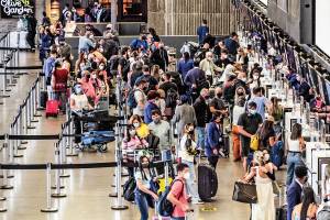 Movimentação de passageiros no aeroporto de Guarulhos