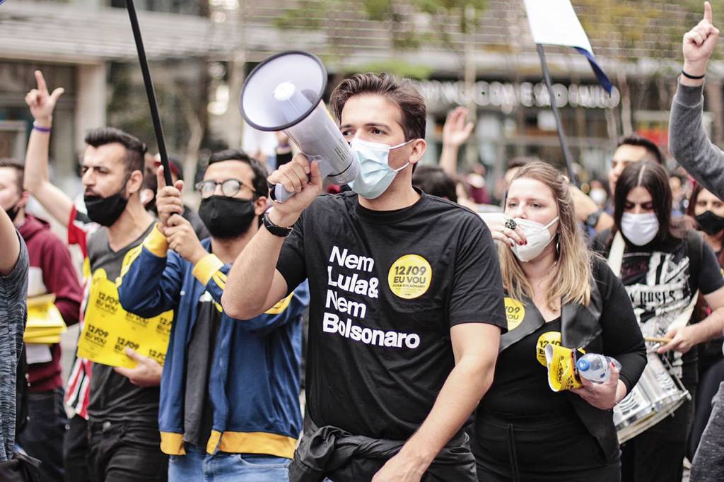 CONVOCAÇÃO - MBL na rua: no início, a pauta visava a atrair quem não apoia nem Lula nem Bolsonaro -