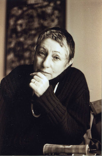 Liudmila Ulítskaia: escritora russa terá primeiro romance ('As Meninas') publicado em português no Brasil