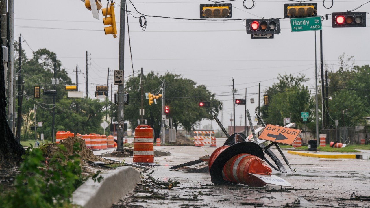 Tempestade Nicholas deixa estragos em Houston, Texas - 14/09/2021