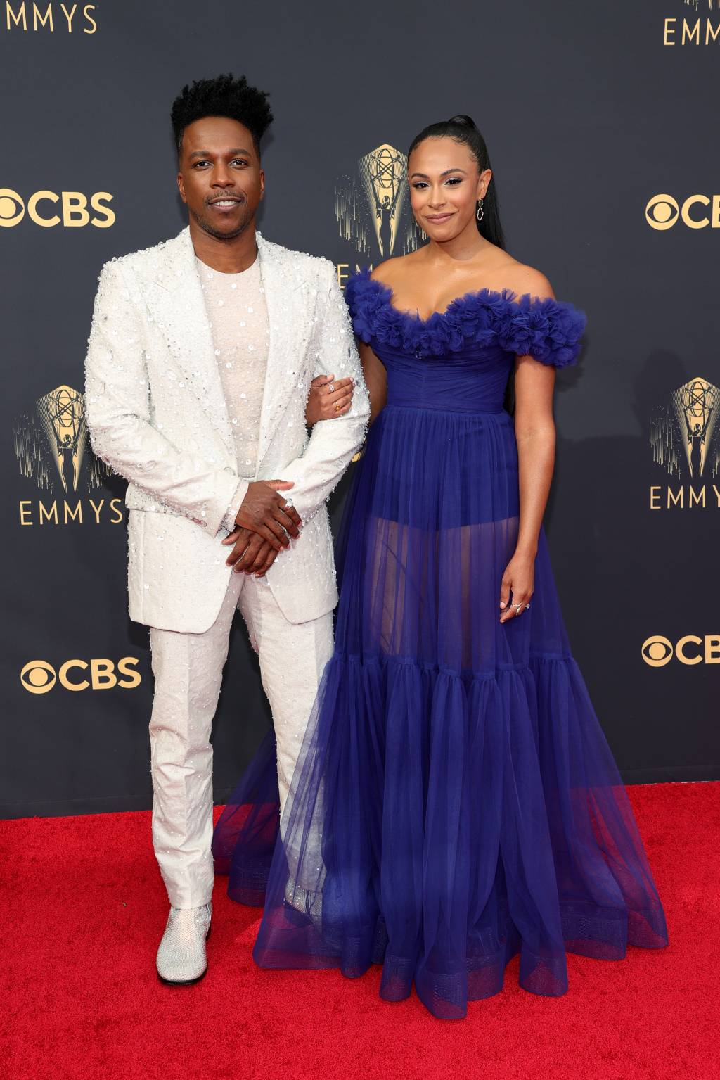 LOS ANGELES, CALIFORNIA - SEPTEMBER 19: (L-R) Leslie Odom Jr. and Nicolette Robinson attend the 73rd Primetime Emmy Awards at L.A. LIVE on September 19, 2021 in Los Angeles, California. (Photo by Rich Fury/Getty Images)