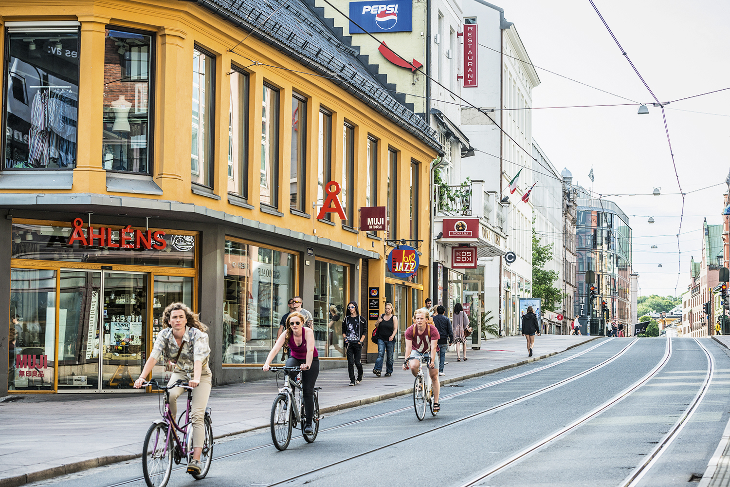 AR LIMPO - Ciclistas em Oslo: o tema da eleição foi o meio ambiente -