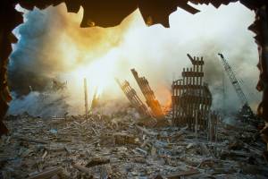 Escombros do World Trade Center após ataques terroristas de 11 de setembro de 2001 –