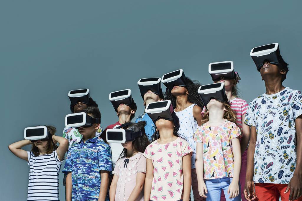 GettyImages-843840540.jpg OLHO VIVO - Realidade virtual ao alcance das crianças: é preciso dosar a exposição dos jovens ao mundo digital -