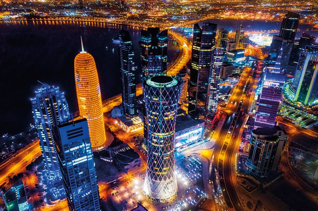 A OUTRA - Dubai  Doha by night: arranha-céus, universidades e um arrojado Museu de Arte Islâmica -