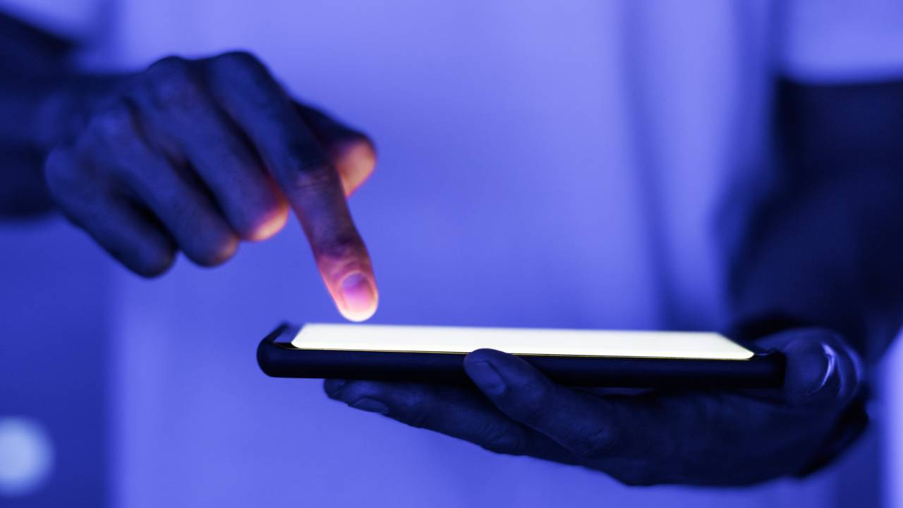 Blank smartphone screen with design space