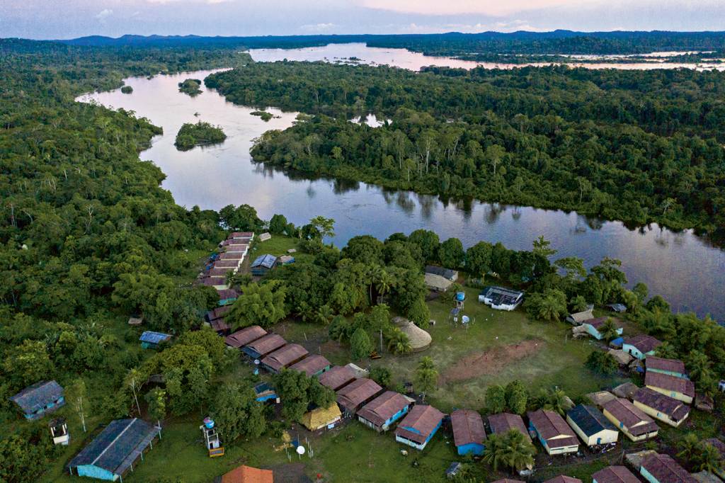 PRESERVAÇÃO - Aldeia às margens do Rio Iriri, no Pará: impacto mínimo na natureza -
