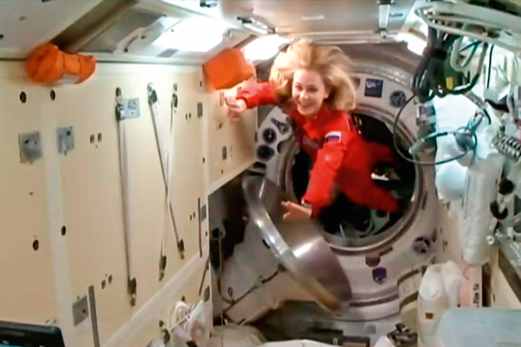 NAS ALTURAS - A atriz russa Yulia Peresild: a caminho da Estação Espacial -