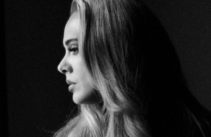Adele pretende encerrar turnê de '30' no Brasil: 'Sempre tive essa