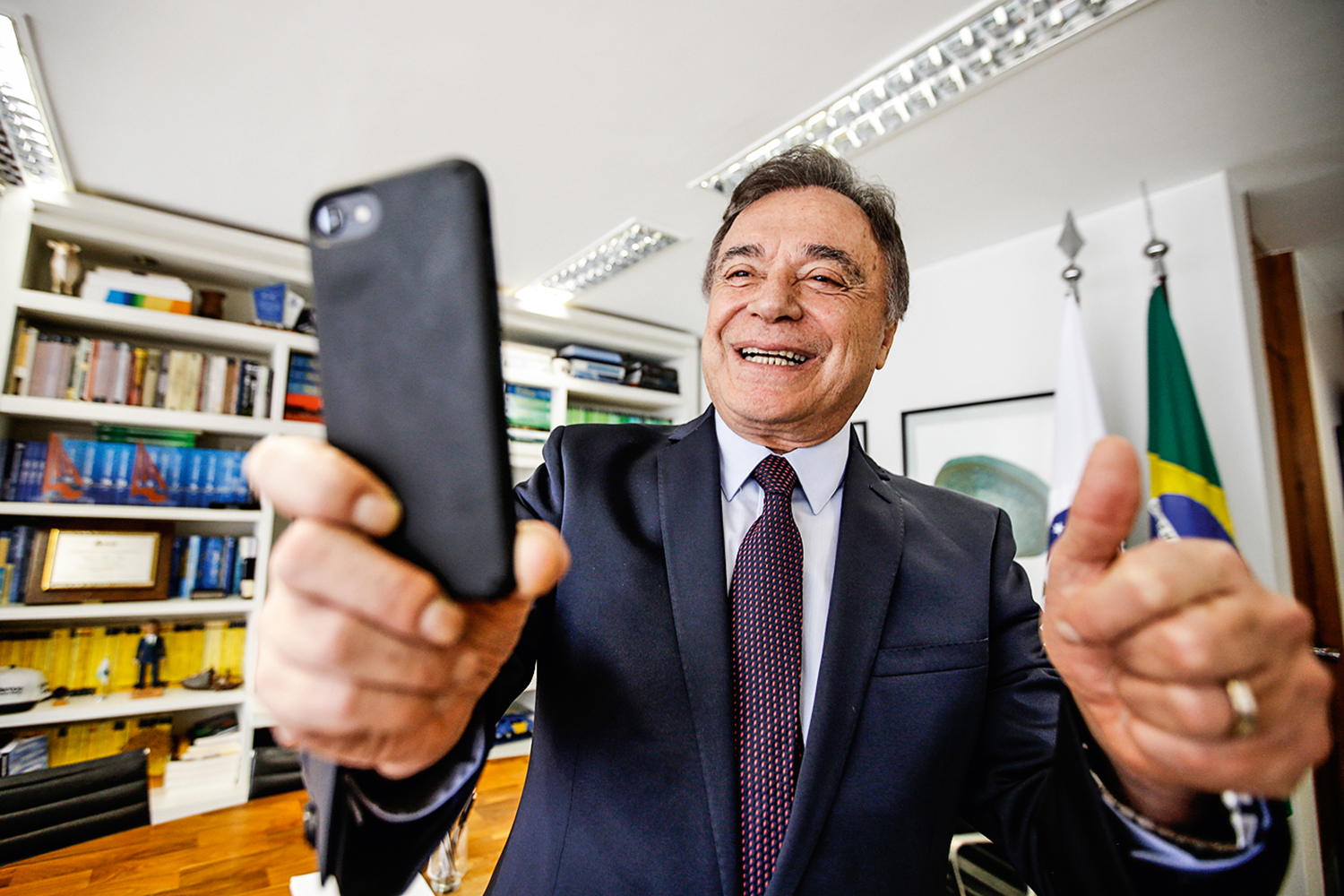 EMPOLGADO - Alvaro Dias: o senador do Podemos conversa para atrair o ex-juiz -
