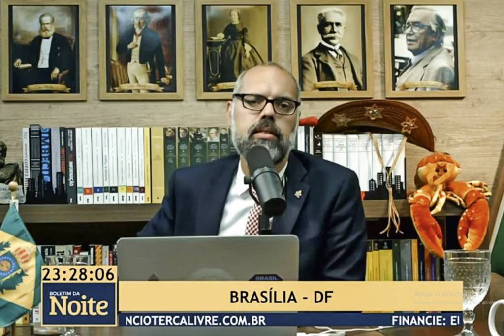 CANAL-TERCA-LIVRE-YOUTUBE-ALLAN-DOS-SANTOS-1.jpg PROCURADO - Allan dos Santos: prisão decretada e fuga para o exterior -