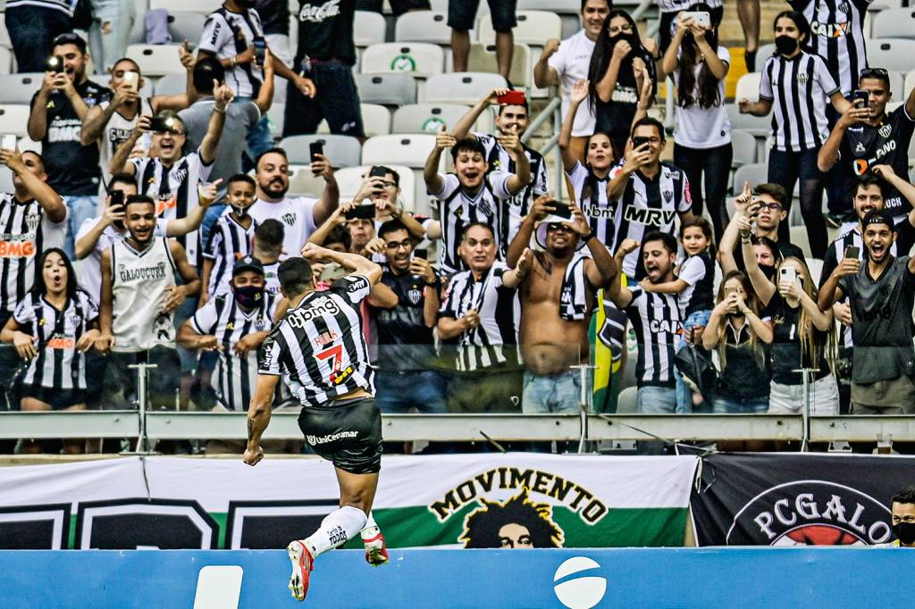 AO VIVO - Futebol com moderação: público em 50% dura até novembro -