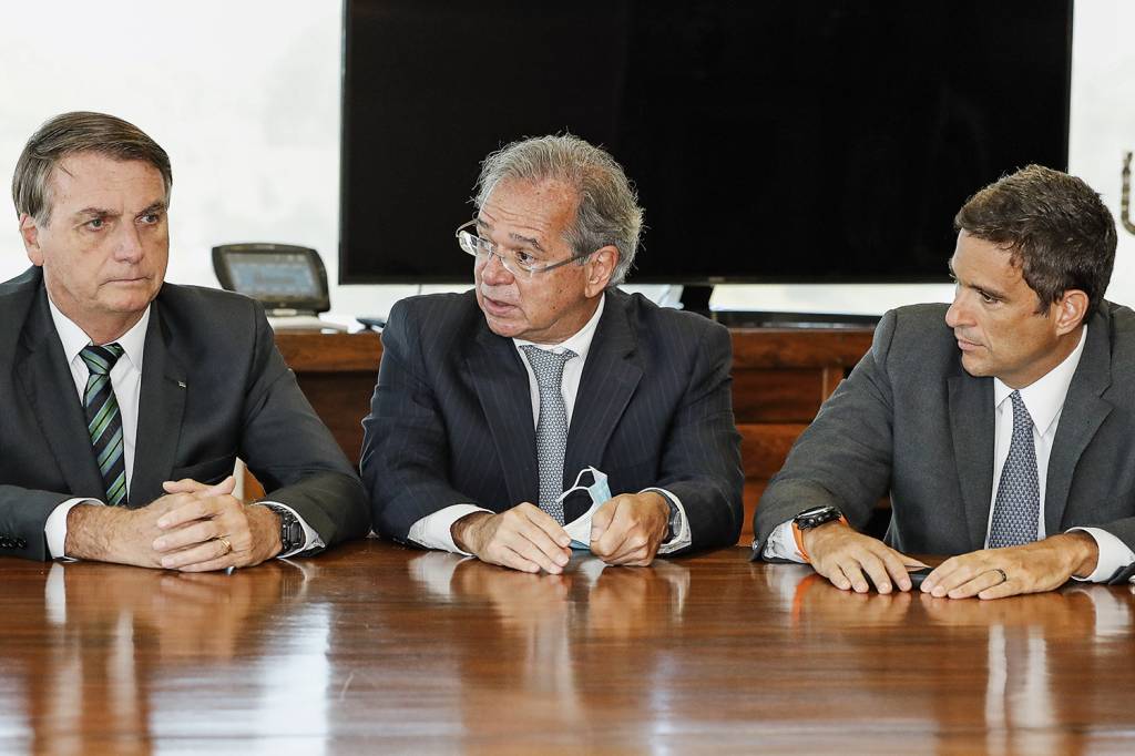 SOB PRESSÃO - Bolsonaro, Guedes e Campos Neto: incertezas aumentam a percepção de risco pelo mercado -