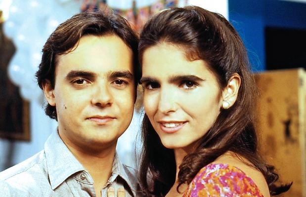 anosrebeldes Maria Lúcia (Malu Mader) e João Alfredo (Cássio Gabus Mendes) em 'Anos Rebeldes' -