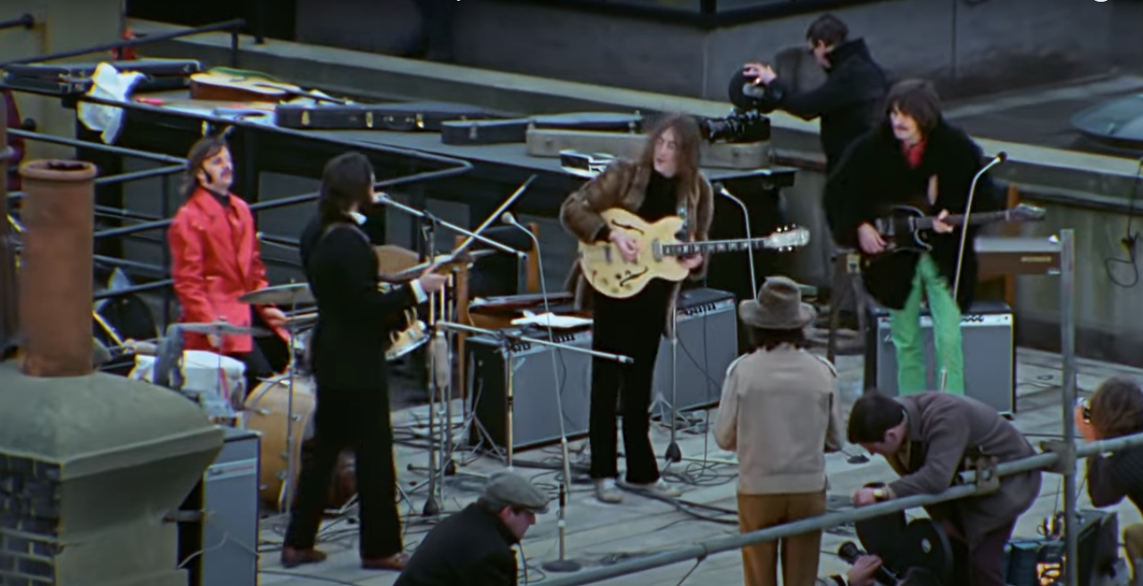 Bastidores do Último show dos Beatles, em janeiro de 1969, no telhado da Apple Records, em Londres