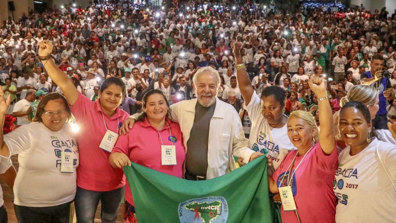 O ex-presidente Lula participa da Expocatadores 2017, encontro de catadores de materiais recicláveis do Brasil e da América Latina promovido pelo Movimento Nacional dos Catadores de Materiais Recicláveis, em Brasília