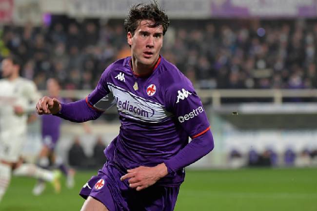 Dusan Vlahovic chamou atenção pela Fiorentina -