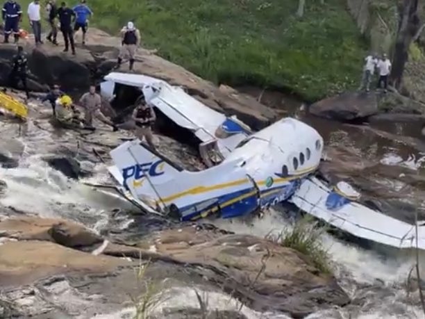 Avião da cantora Marília Mendonça sofre acidente em Minas Gerais -
