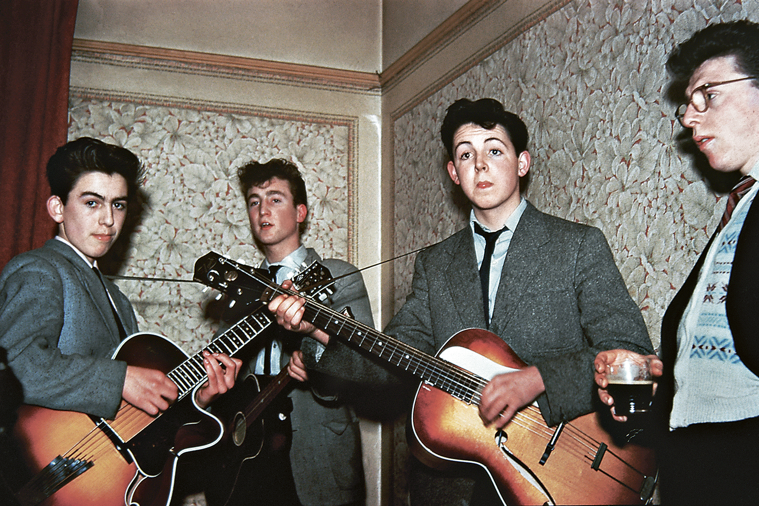 FUNDO DO BAÚ - Beatles: George, John e Paul adolescentes -