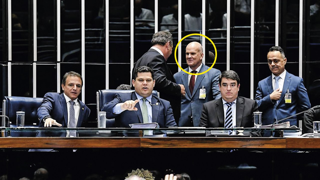 NÃO FUI EU - Paulo Boudens (no destaque): de acordo com senador Alcolumbre (no centro), era ele quem coordenava o esquema -