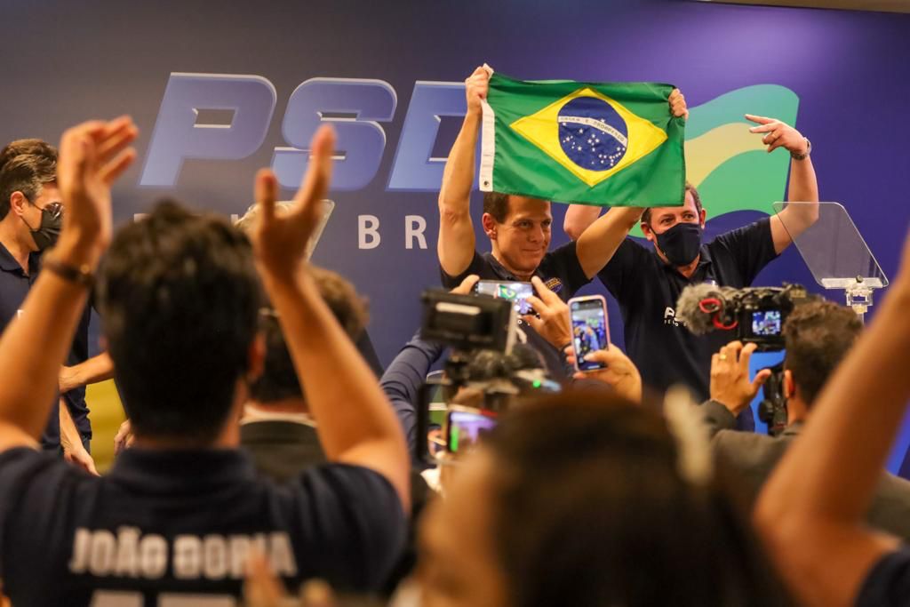 O governador João Doria comemora vitória nas prévias do PSDB
