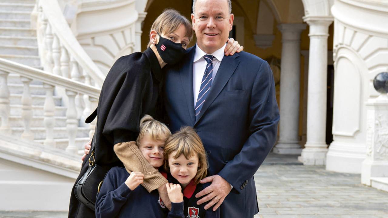 Albert, Charlene e seus filhos -