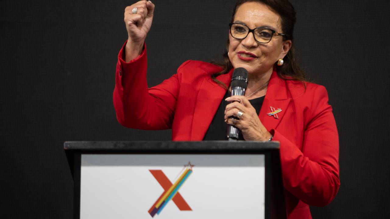 Xiomara Castro, em recente comício realizado em Tegucigalpa, Honduras