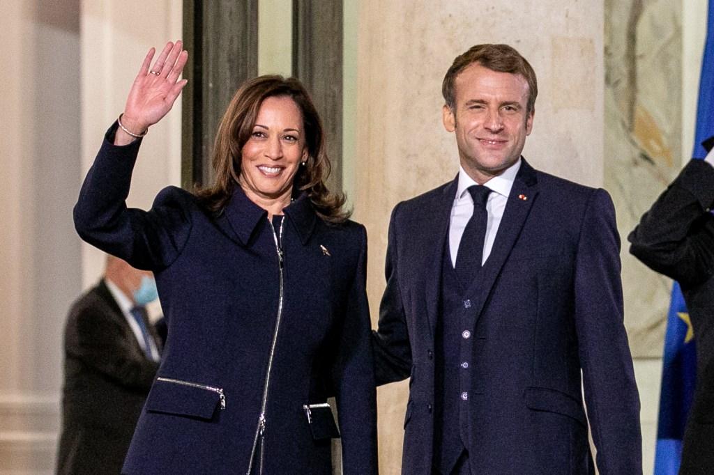 Kamala Harris e Emmanuel Macron