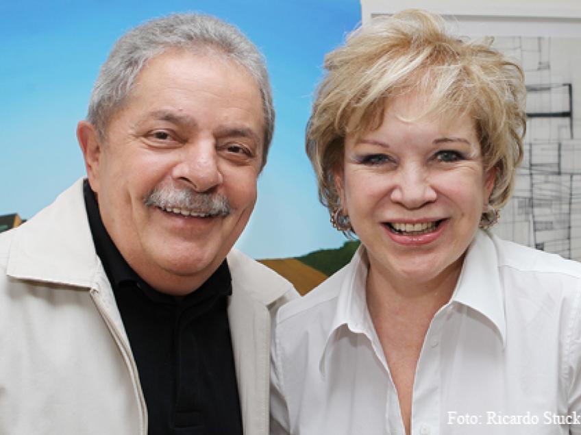 Marta Suplicy e o ex-presidente Lula durante pré-campanha de Fernando Haddad à Prefeitura de São Paulo, em 2012