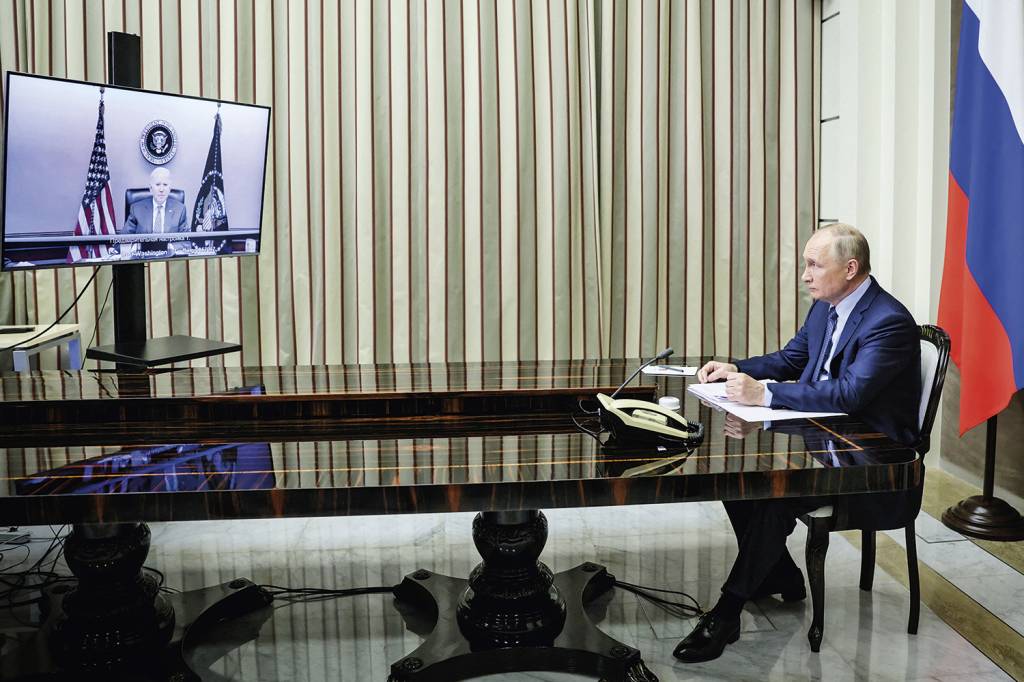 Cresce a ameaça de nova invasão de tropas russas na Ucrânia