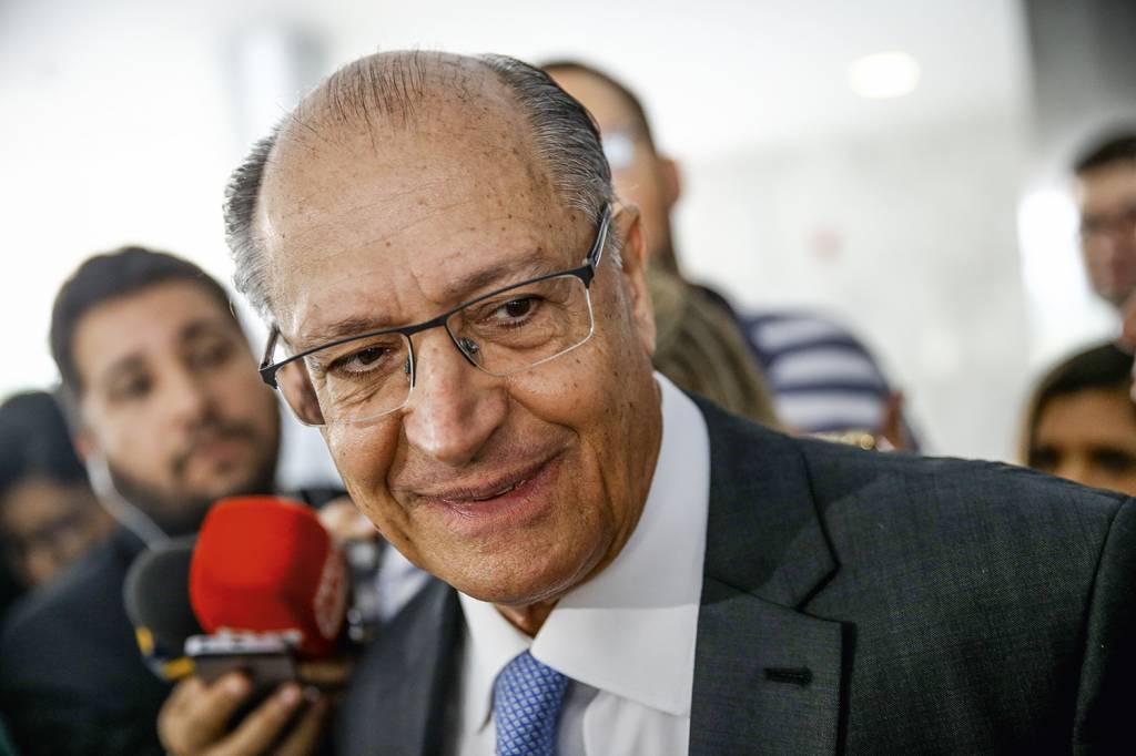 BALÃO DE ENSAIO - Alckmin: o ex-governador não descarta a hipótese de uma bizarra composição com Lula e o PT -