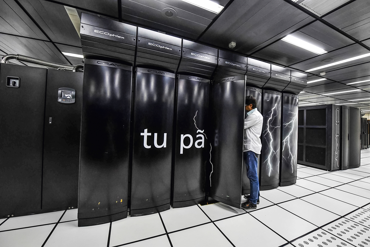 FORA DO AR - Supercomputador Tupã: o equipamento foi desligado para reduzir o gasto com energia elétrica -