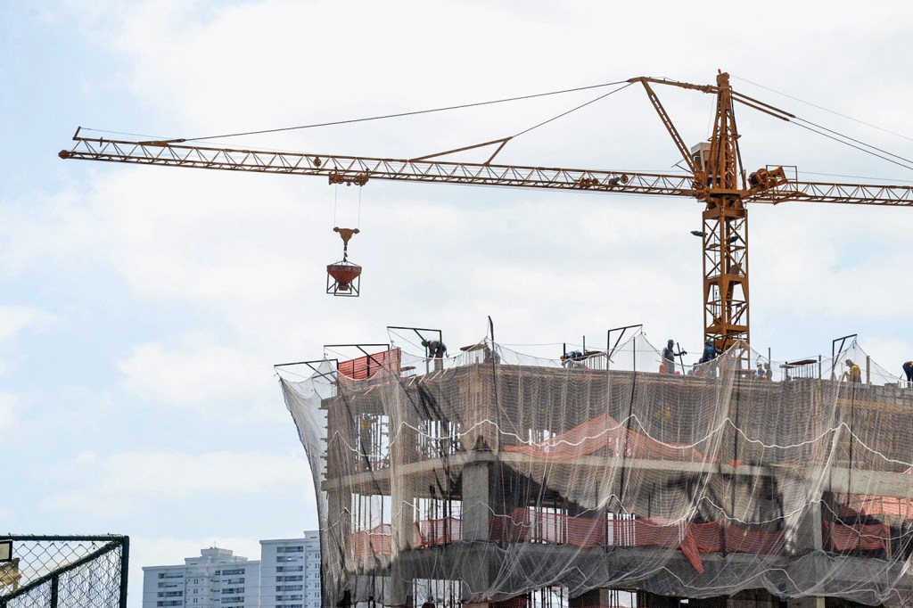 RITMO ACELERADO - Construção em São Paulo: incorporadoras ampliaram o volume de lançamentos -