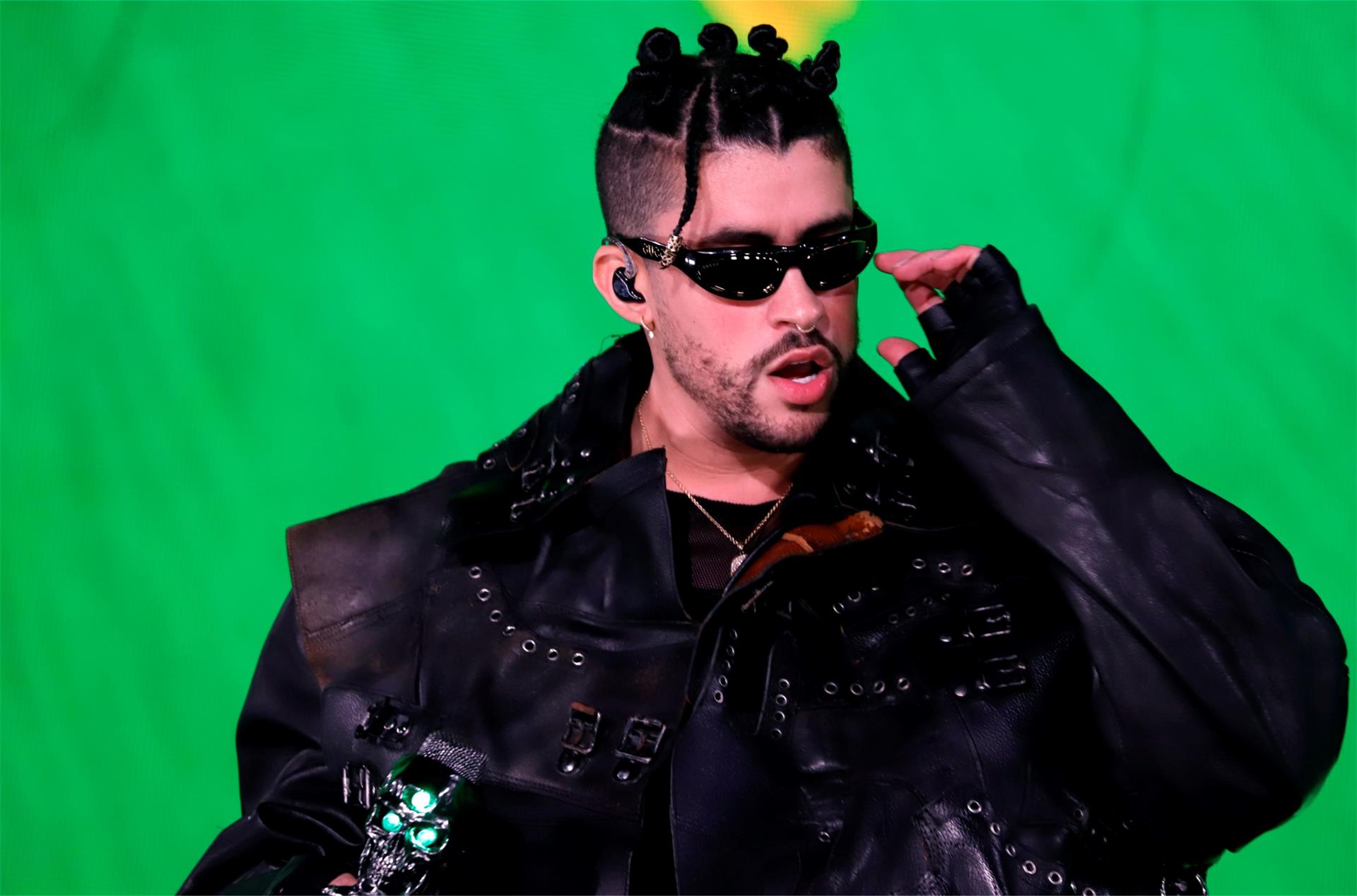 Quem é Bad Bunny, rapper latino de gênero fluido no topo do Spotify