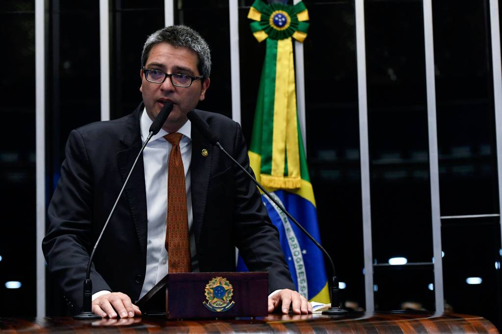 Os movimentos de Carlos Portinho para ser o candidato do PL no Rio