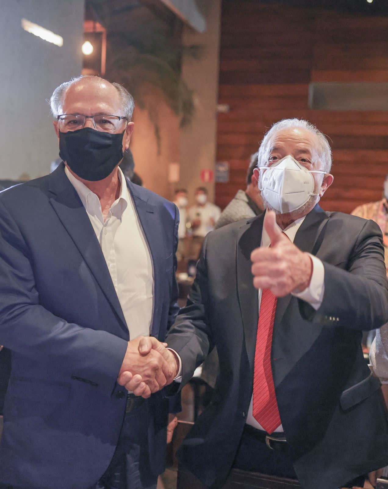 A primeira vez de Lula e Alckmin em p&uacute;blico