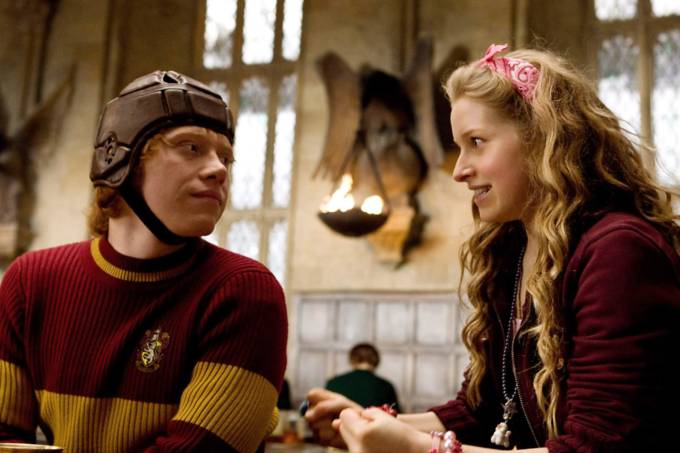 HARRY POTTER AND THE HALF-BLOOD PRINCE, from left: Rupert Grint, Jessie Cave, 2009. ©Warner Bros./courtesy Everett Collection